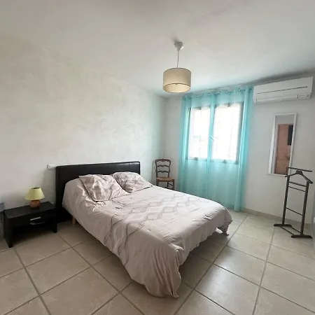 Vakantiehuis Pour 8 Avec Clim Et Parking Proche De La